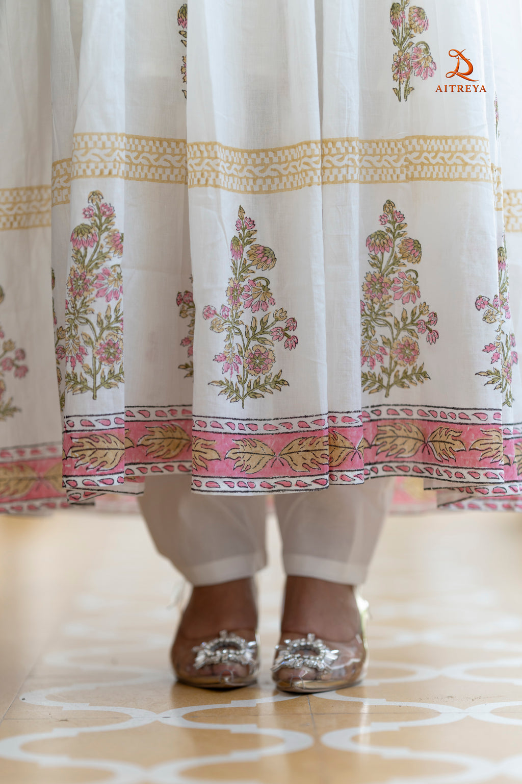 Gulnaar Ivory Grace Kurta Set