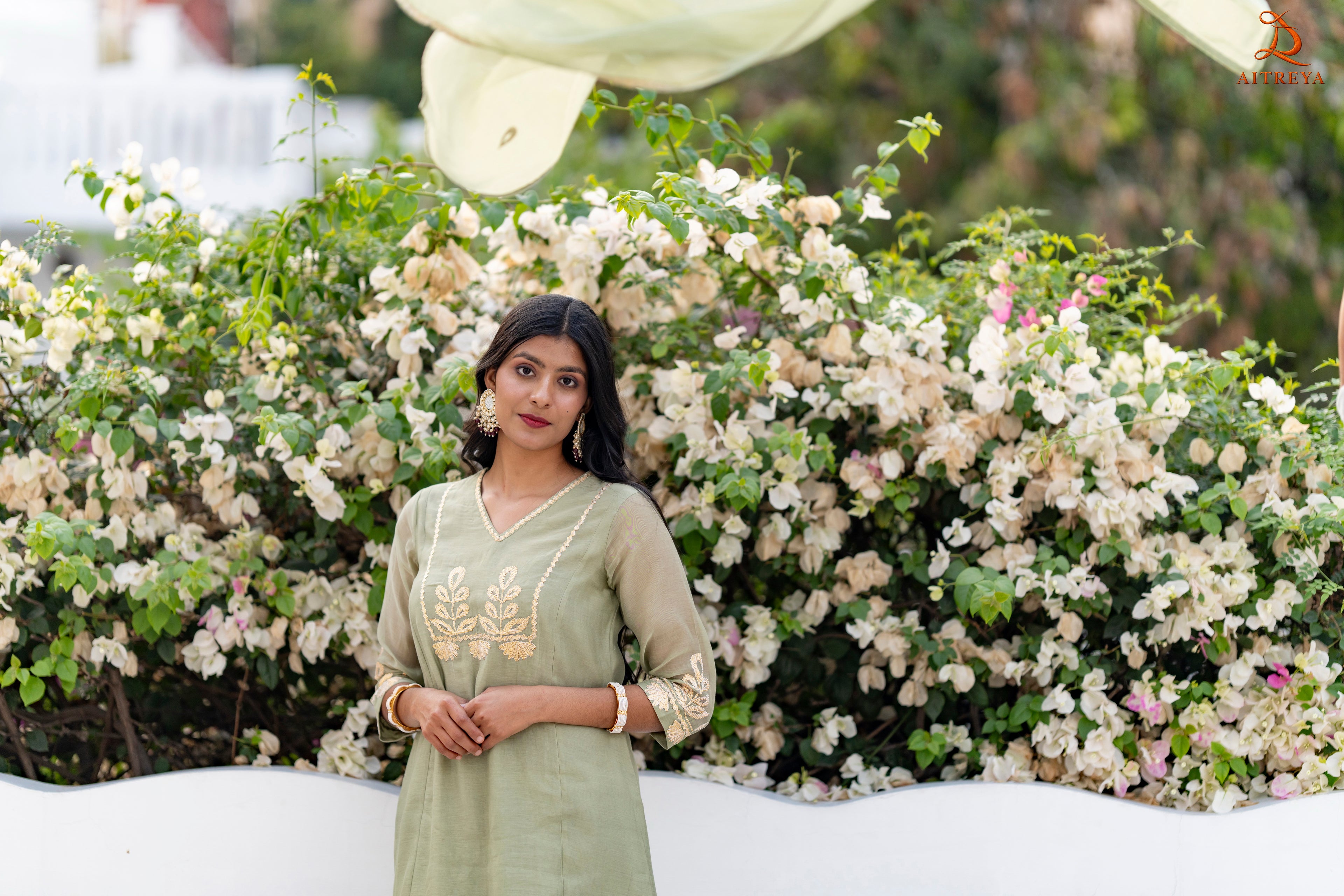 Maru Mehfil Leher Set